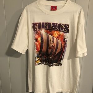 Vintage Minnesota Vikings shirt.